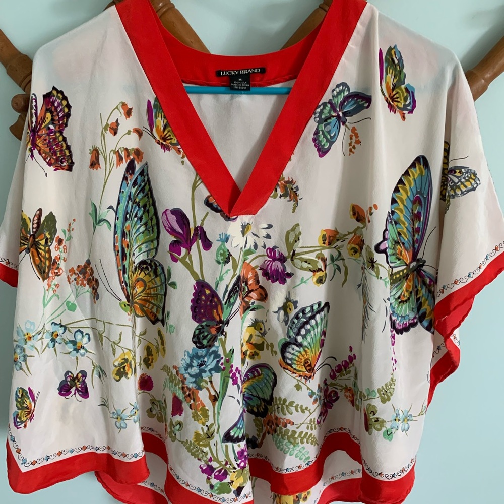 Size medium Lucky Brand shirt